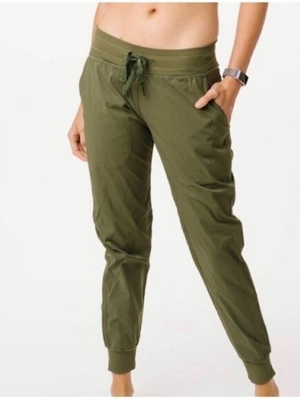 ZYIA Trail Jogger in Olive Green Size Small